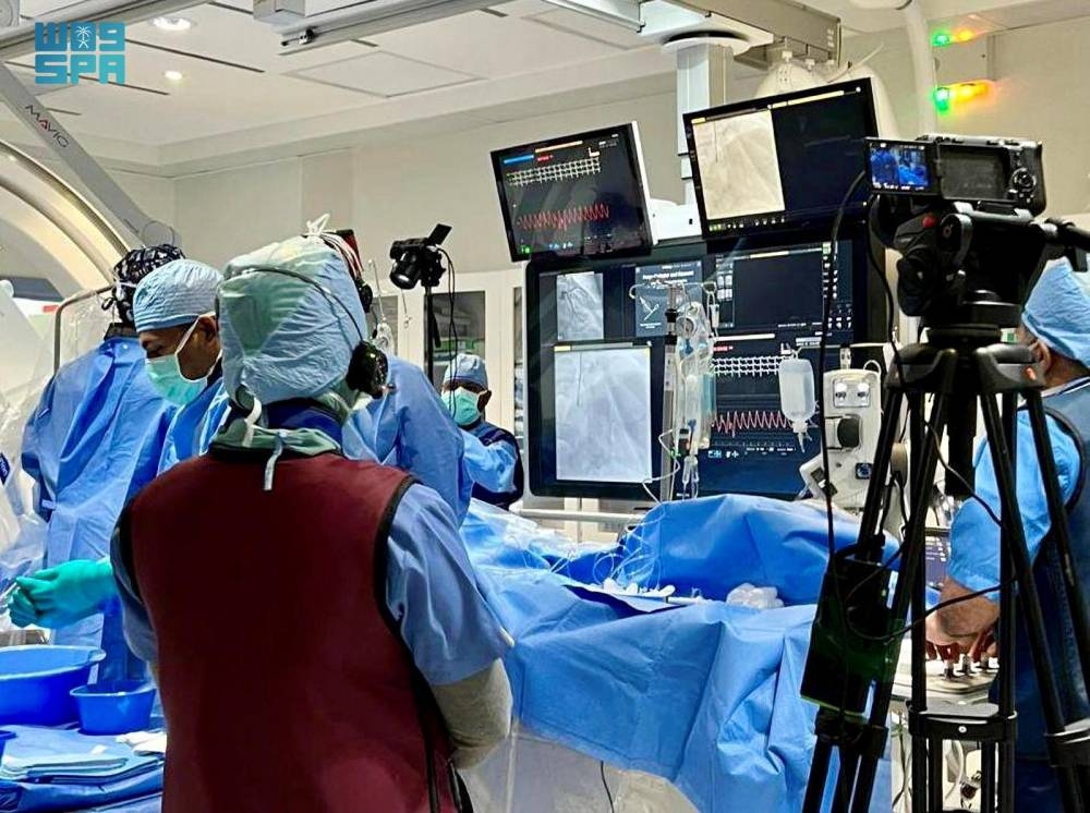 عملية قسطرة معقدة في بث مباشر من مكة إلى مؤتمر «PCI MENA 2025» بالأردن