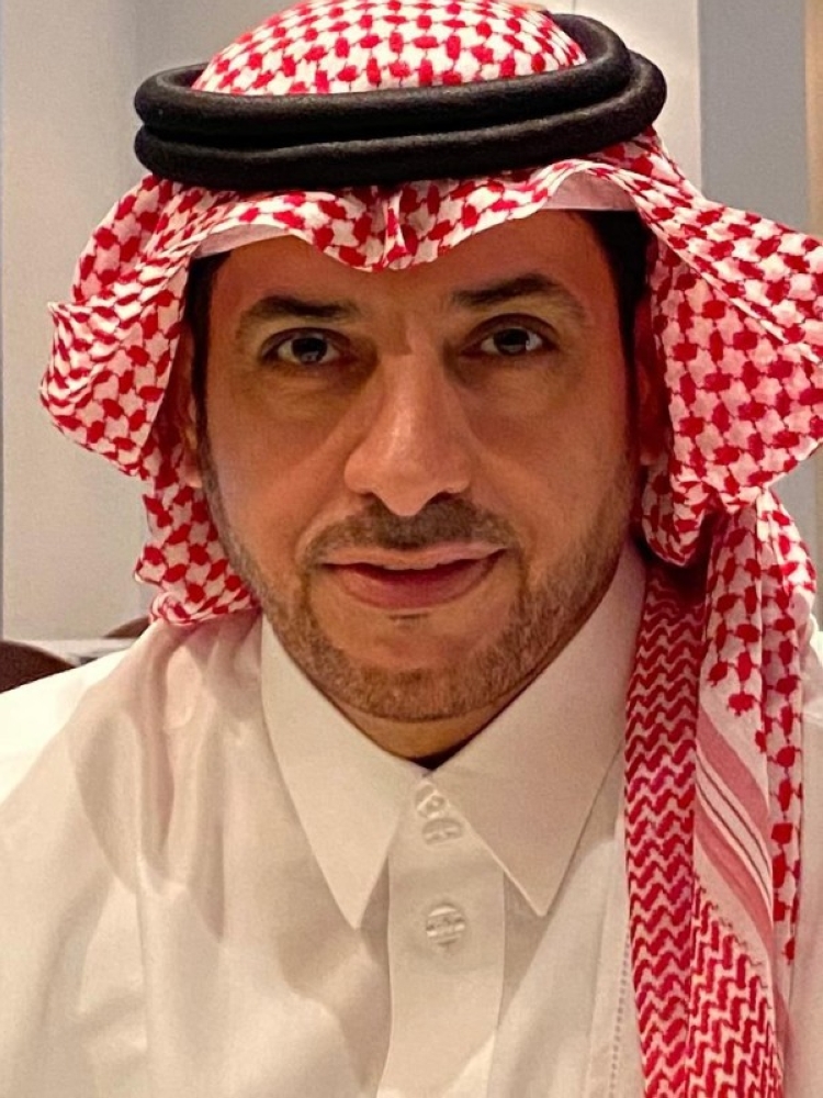 القحطاني لـ”عكاظ”: زيارة ترمب تعزز قيادة السعودية للتوازنات الإقليمية