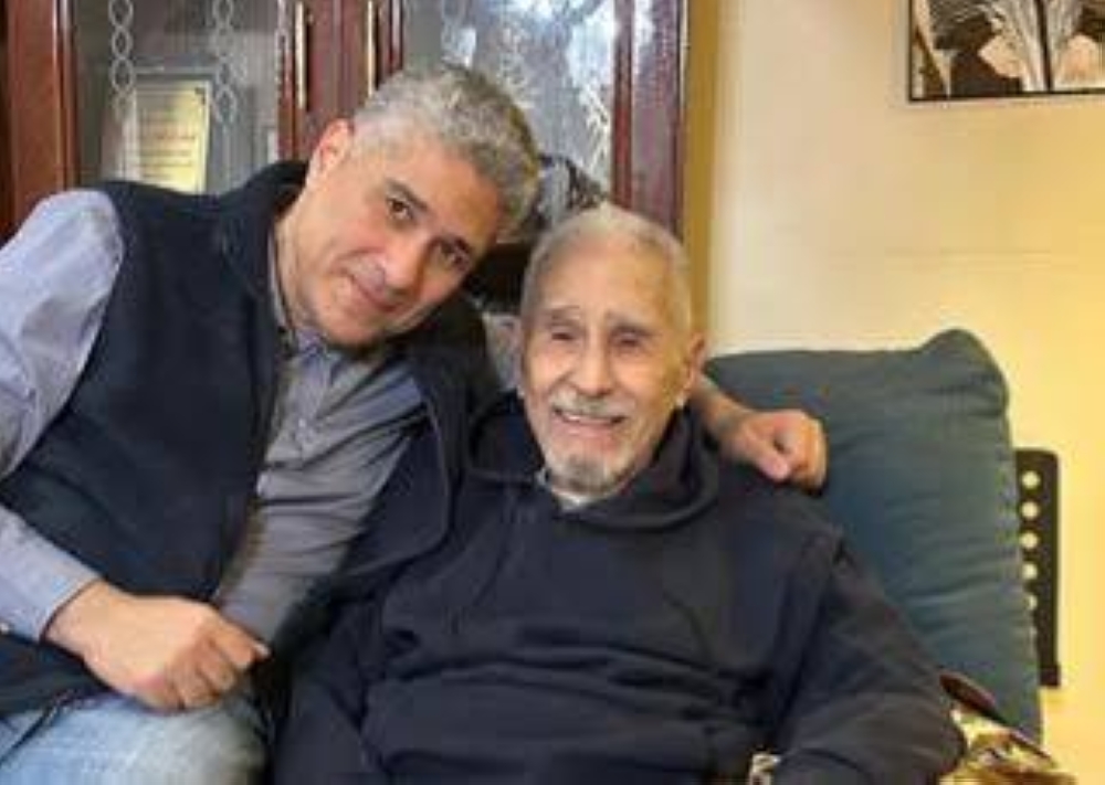 انتهاء أزمة وقف معاش فنان مصري