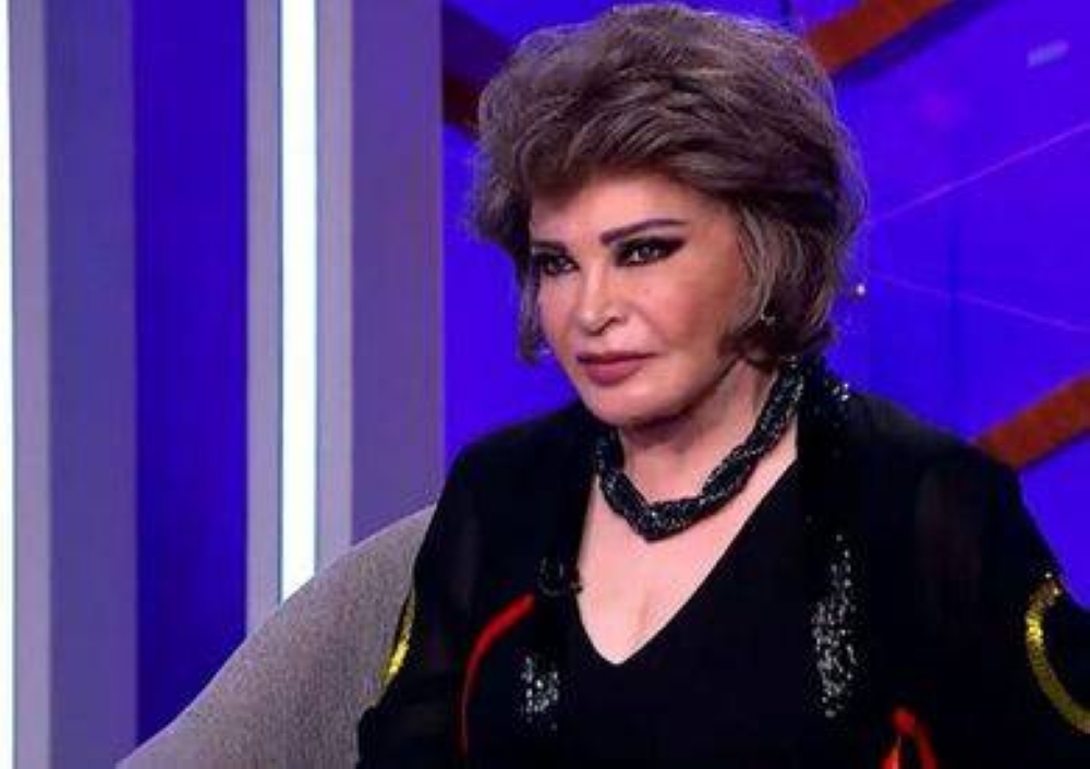 صفية العمري تخرج عن صمتها بعد شائعات اعتزالها الفن