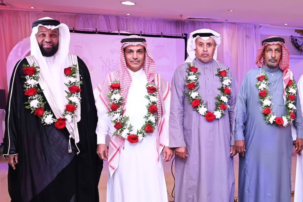 متوسطة عبدالله خياط تكرّم متقاعديها