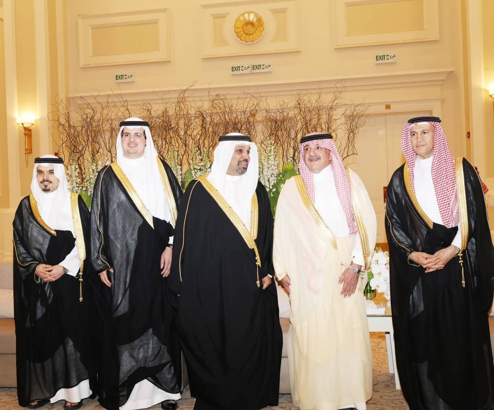 أمراء ووزراء يشرفون زواج العمران وآل الشيخ