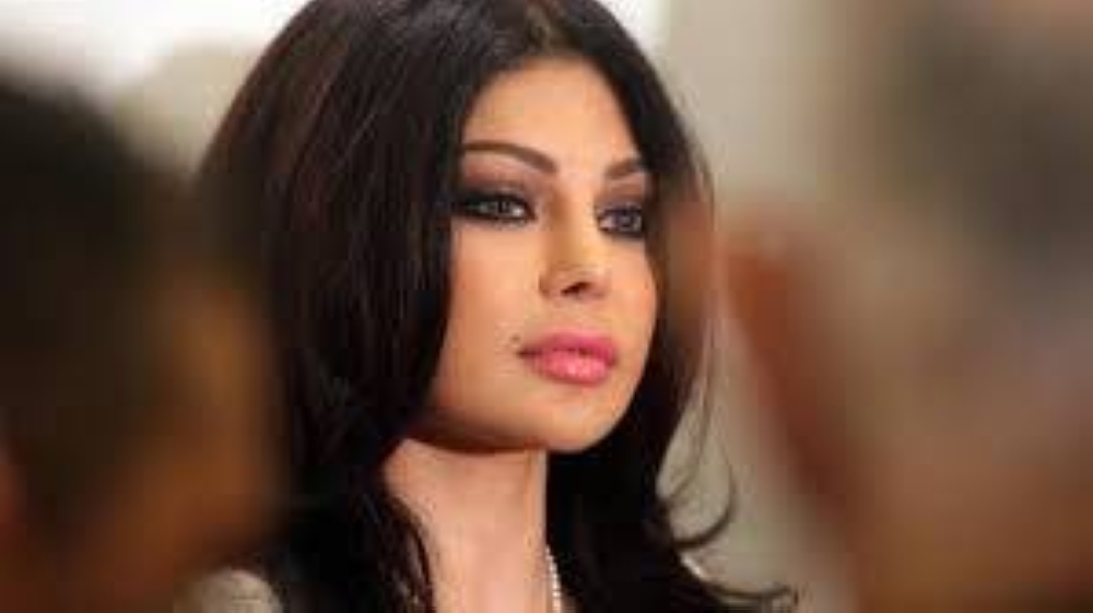 طالبت بعزل «النقيب» وإلغاء المنع.. هيفاء وهبي تقاضي «الموسيقيين»