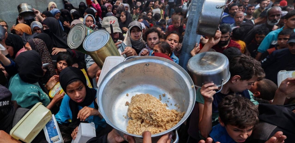 فرنسا تلوح بالعقوبات ضد إسرائيل.. ونتنياهو يسحب مفاوضيه من الدوحة