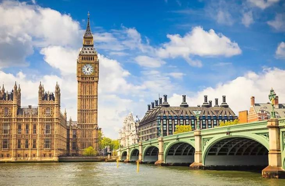 ثقة المستهلك البريطاني ترتفع في مايو رغم التضخم