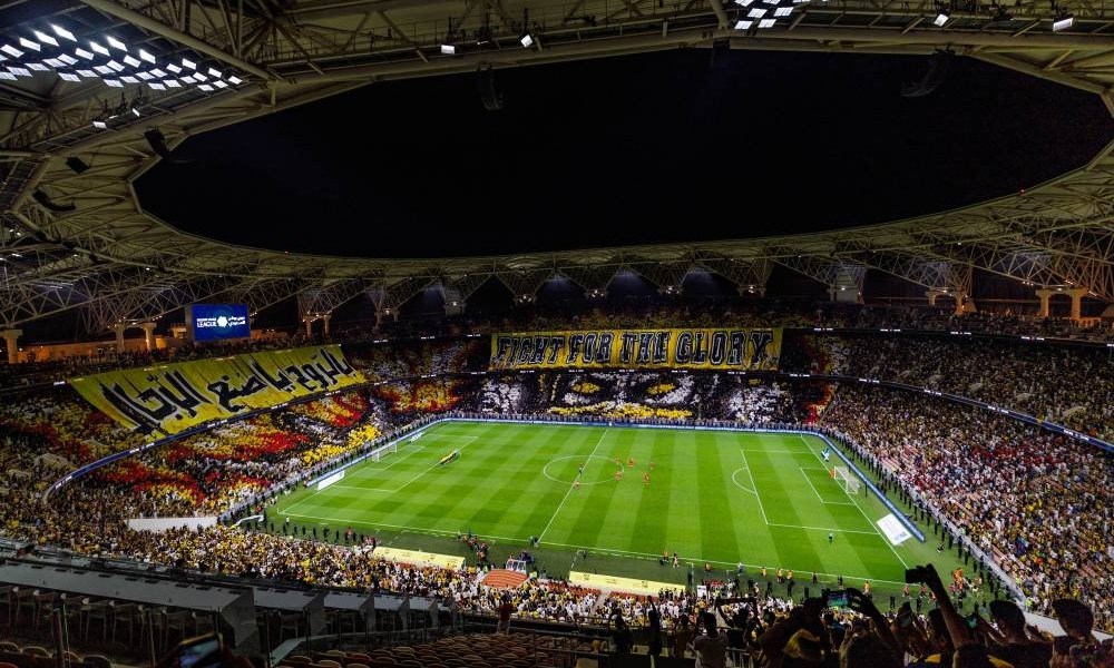 195 مليوناً دخل الأندية عبر بوابة الجماهير