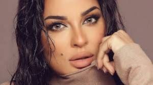 بعد تعرضها للتحرش.. نادين نجيم تقاضي شركة لتوصيل الطلبات