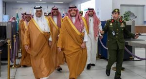 وزير الداخلية يزور صالة «طريق مكة» في مطار الملك عبدالعزيز بجدة