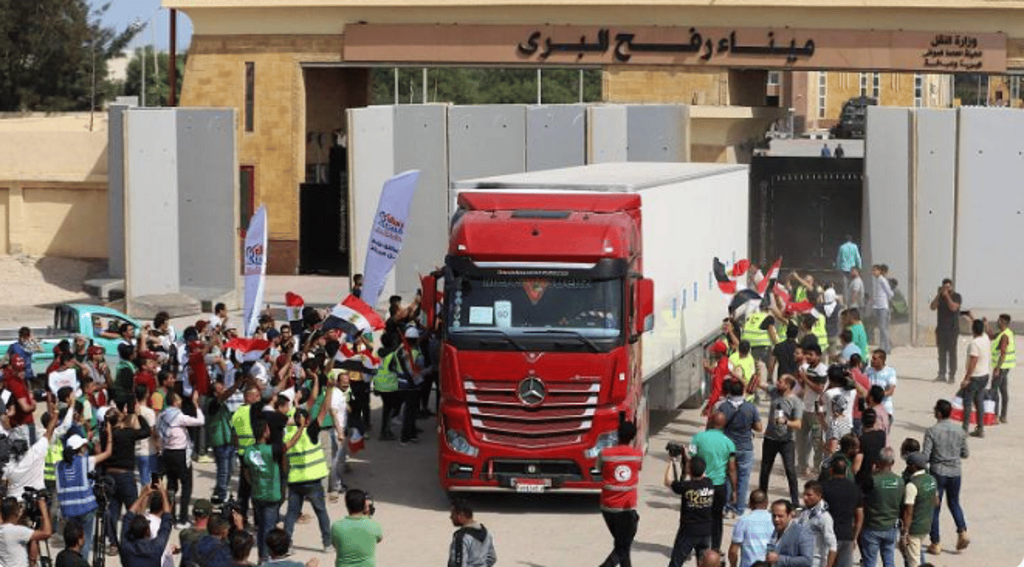 رئيس الوزراء الفلسطيني يطالب بتشكيل تحالف دولي لإدخال المساعدات إلى غزة