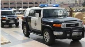 ضبط مقيم لارتكابه عمليات نصب واحتيال بنشر إعلانات حملات حج وهمية ومضللة