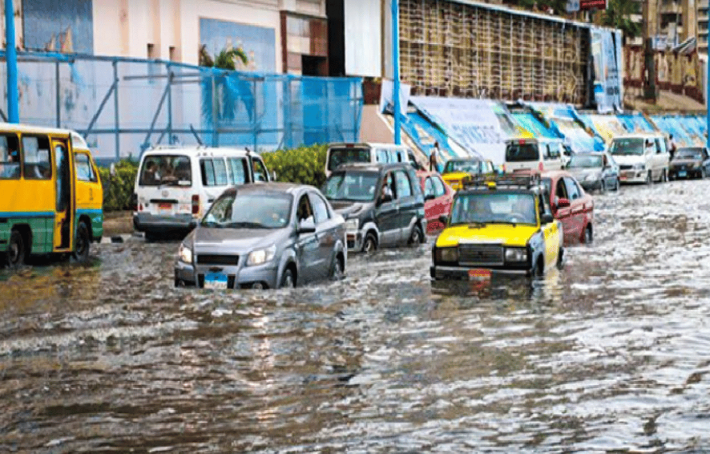 ثلوج ورعد.. طقس سيء يضرب الإسكندرية بمصر