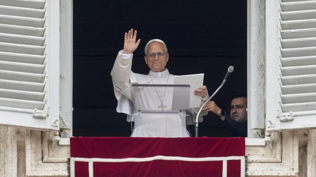 البابا يدعو إلى السلام ويدعو الدبلوماسية لإسكات السلاح إزاء التوترات في الشرق الأوسط