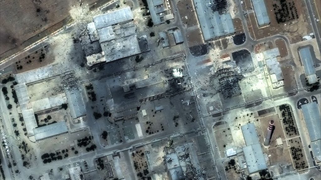 هل نجحت ضربات ترامب في تدمير منشآت إيران النووية؟