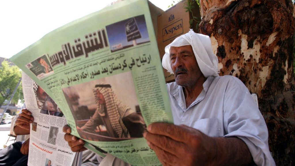 مواقف متباينة وتغطيات متشابكة.. كيف تعاطت الصحافة العربية مع خبر ضرب إيران لإسرائيل؟