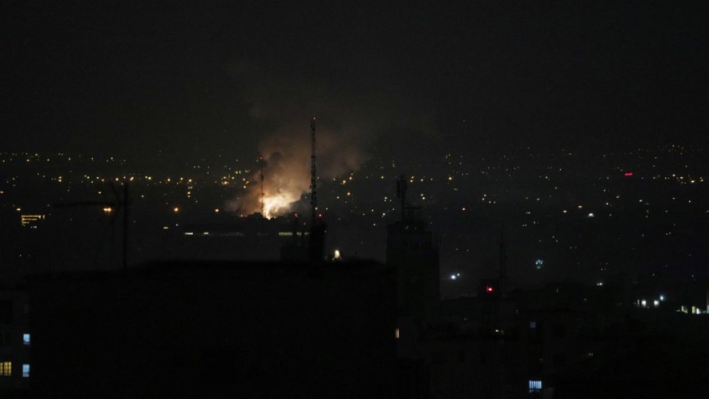 غروسي يدين هجوم إسرائيل على إيران ويعرض زيارة طهران لتقييم الوضع في المنشآت النووية