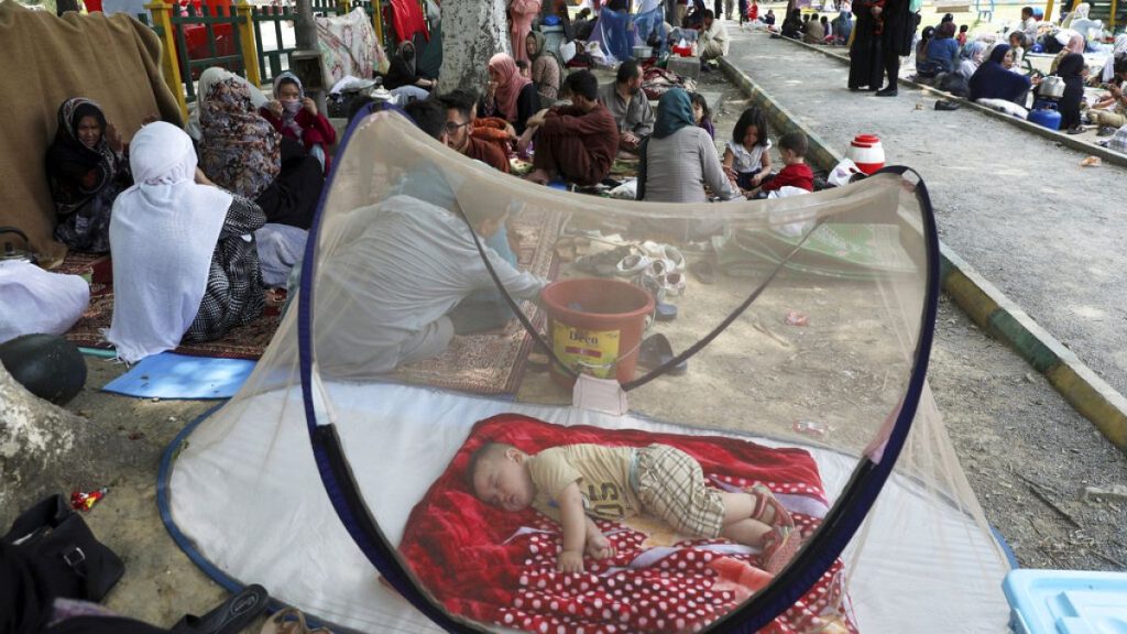 أكثر من 122 مليون نازح… العالم يغرق في صمت الحروب ونقص التمويل