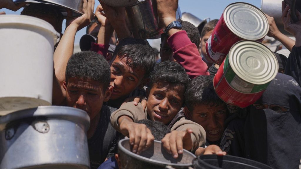 إطلاق نار إسرائيلي يقتل 27 فلسطينيا ويصيب 90 آخرين أمام نقطة توزيع مساعدات غرب رفح