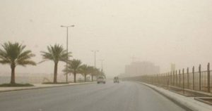 «الأرصاد»: رياح نشطة وأتربة مثارة على شرورة