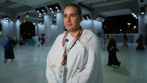 حاج مصري: احذروا المجازفة