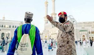«القوات البرية» تشارك في تنظيم الحشود وتأمين المواقع الحيوية