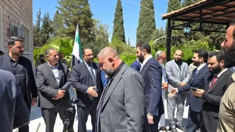 وسط إجراءات أمنية مشدّدة.. الرئيس السوري يصل إلى درعا للمرة الأولى