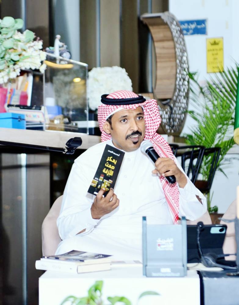 أحمد القيسي: المجحف بحق «الهايكو» يسيء إلى نفسه.. وأعيش صراعاً يرسم ملامح نصوصي