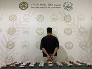 عسير: القبض على شخص لترويجه 8,096 قرصاً خاضعاً لتنظيم التداول الطبي