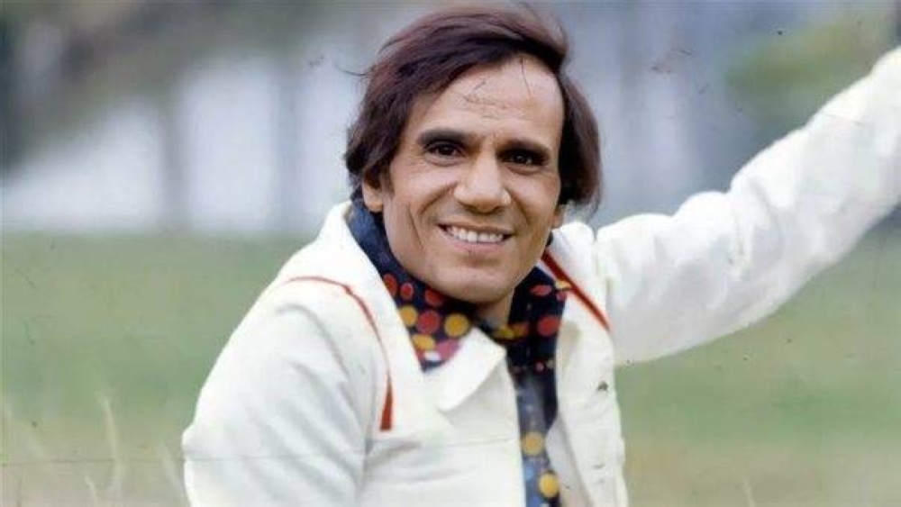 العندليب في «بدلة مهرج».. عائلة عبدالحليم تقاضي «موازين» المغرب