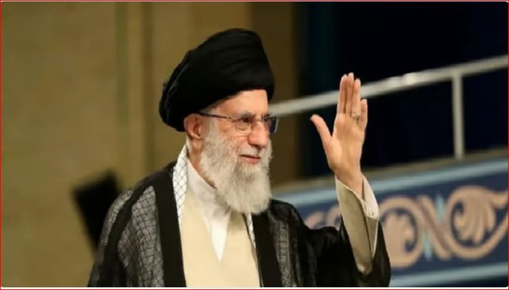 خامنئ يتوعد إسرائيل بـ«تداعيات قاسية».. والجيش الإيراني: تل أبيب ستدفع ثمنا باهظا