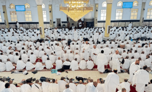 مسجد الخيف يحتضن آلاف الحجاج في يوم التروية وسط أجواء إيمانية وخدمات متطورة