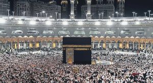 ثالث أيام التشريق.. حجاج بيت الله الحرام يرمون الجمرات الثلاث ومنى تودع ضيوفها
