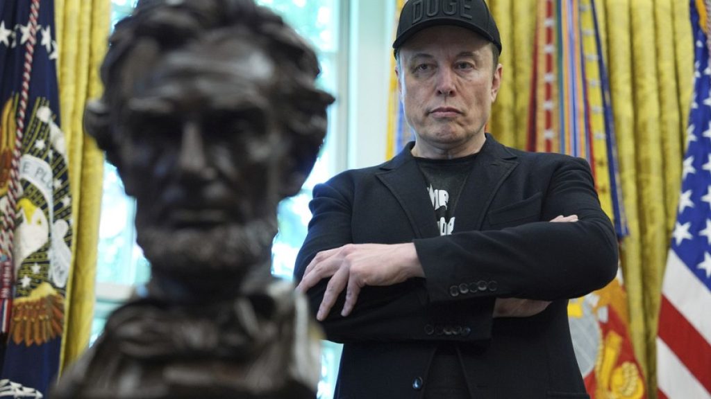 بسبب ستارلينك.. كيف أوقف إيلون ماسك هجوماً أوكرانياً حاسماً ضد روسيا في 2022؟