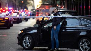 نيويورك: مقتل خمسة أشخاص بينهم شرطي في إطلاق نار بمانهاتن