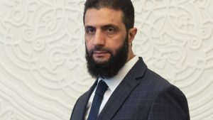 أحمد الشرع يتسلّم تقرير لجنة التحقيق في أحداث الساحل السوري بعد استكمال أعمالها