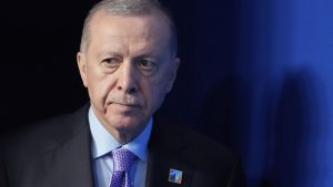 “تركيا اليوم أقوى”.. أردوغان يتحدّث عن “مرحلة جديدة” بعد تسليم حزب العمال الكردستاني سلاحه