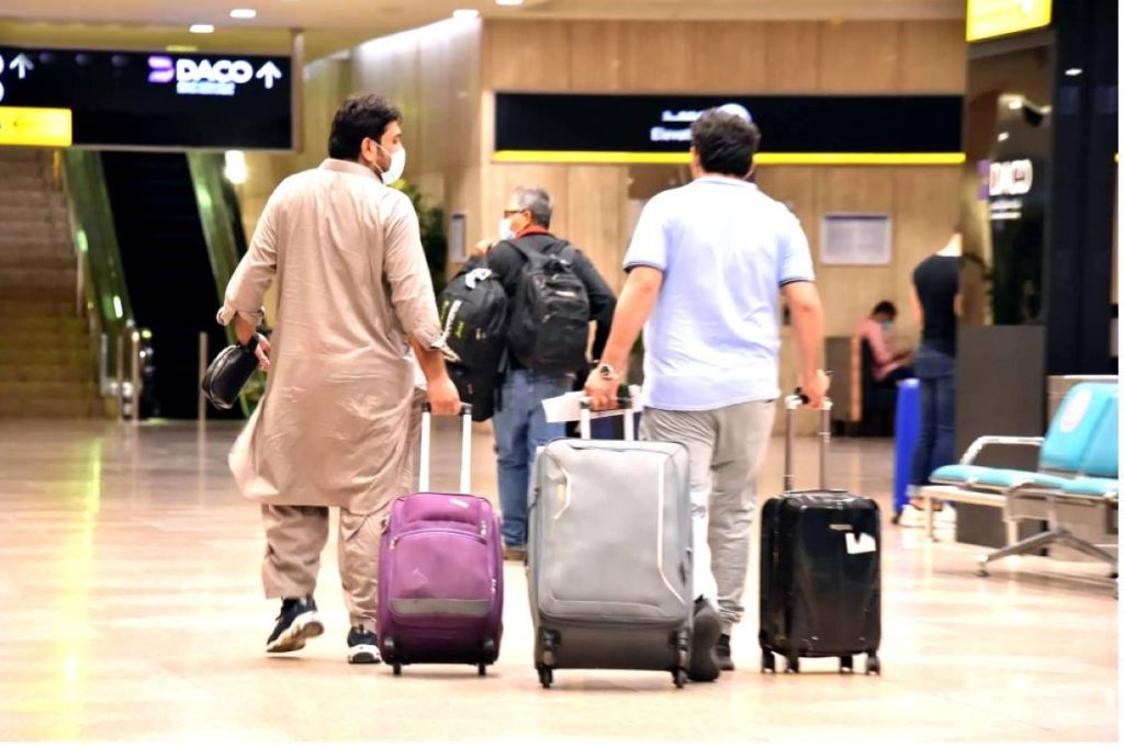 «الطيران المدني».. تُصدر تقرير التزام المطارات والناقلات بأوقات الرحلات في يونيو