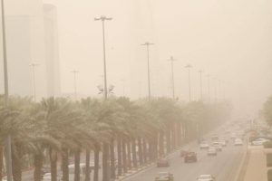 «الأرصاد»: عوالق ترابية على جدة