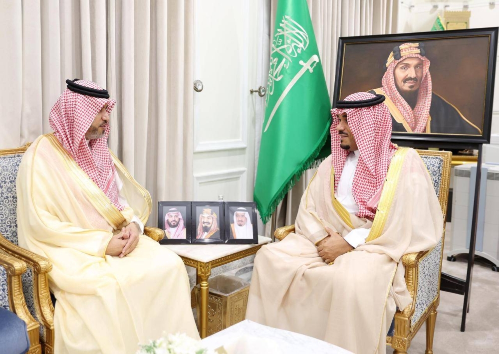 نائب أمير نجران يلتقي مدير فرع المركز الوطني لتنمية الغطاء النباتي بالمنطقة