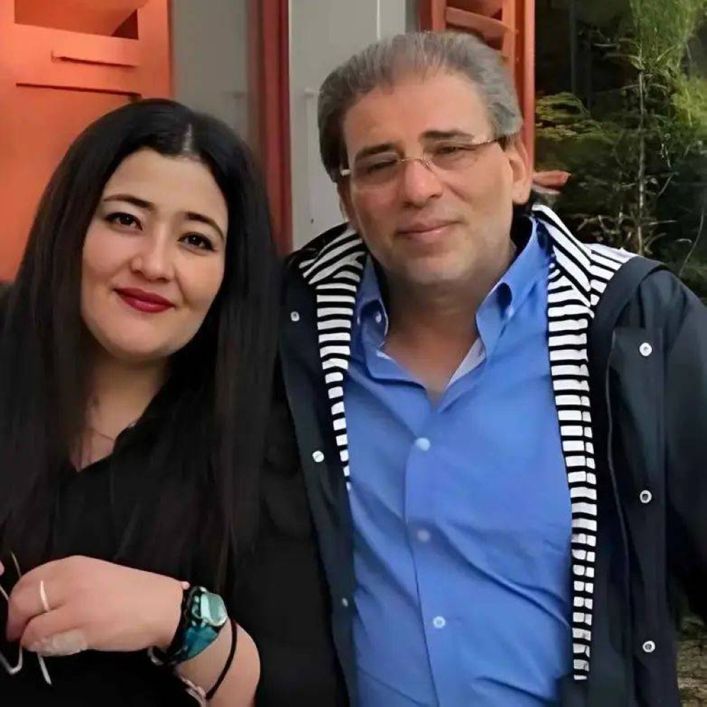«فنانة مسنة السبب».. زوجة خالد يوسف تكشف حقيقة مشاجرة «الساحل الشمالي»