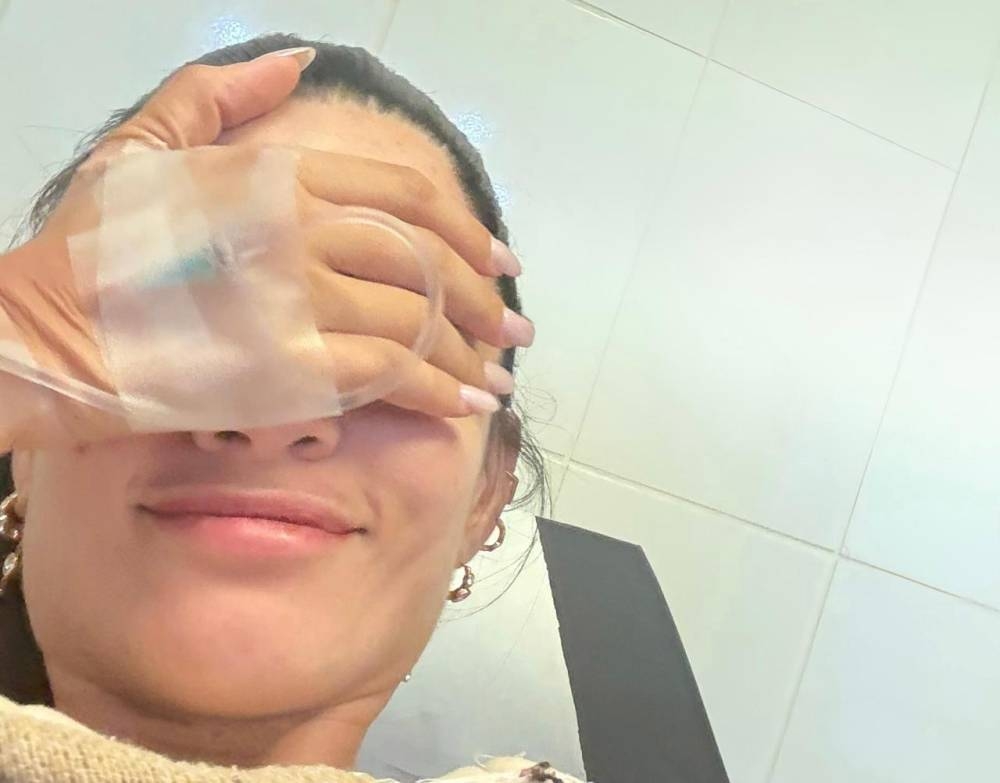 تسمم مفاجئ يُدخل اللبنانية سينتيا خليفة المستشفى.. وتطمئن جمهورها