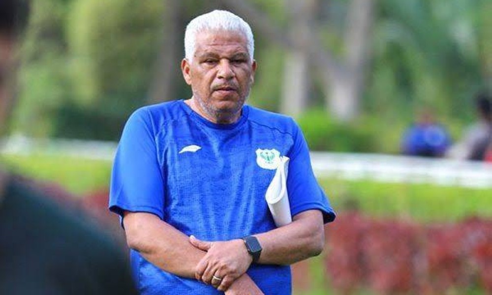 وفاة المدرب المصري ميمي عبدالرازق بأزمة قلبية مفاجئة