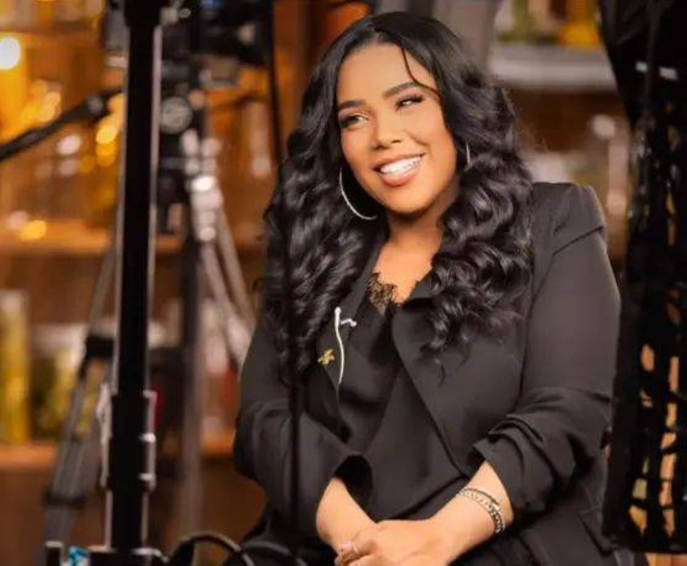 شيماء سيف تطمئن جمهورها بعد تعرضها لحادثة سير مروع