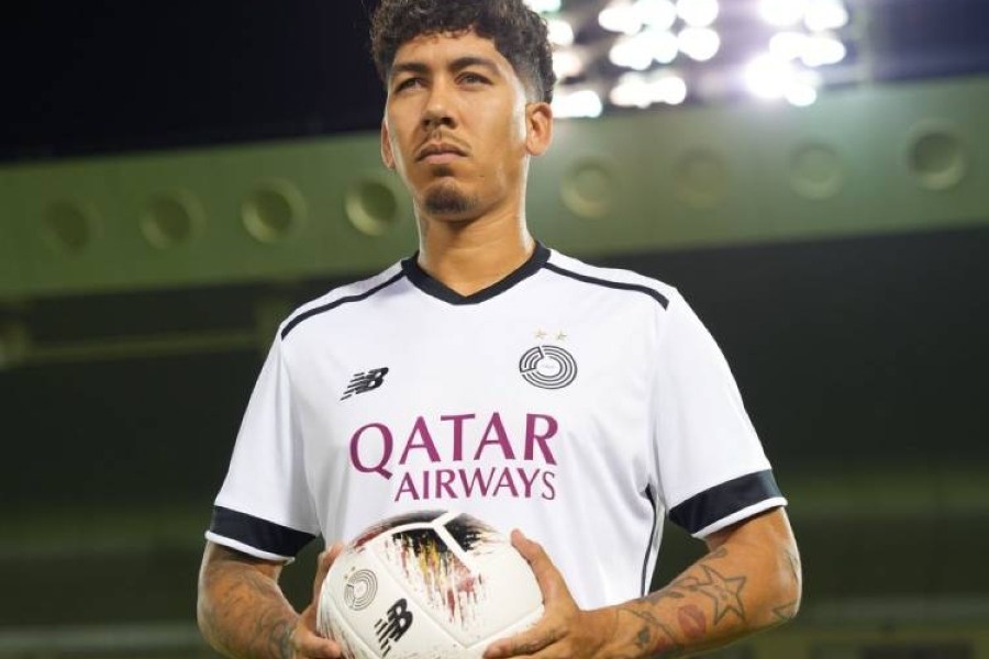 فيرمينو ينتقل من الأهلي إلى السد القطري