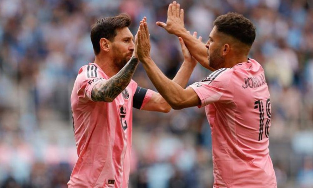 إيقاف ميسي وألبا: رابطة الدوري الأمريكي تعلن القرار