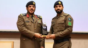 اللواء الفرج يشهد حفل جائزة التميز للعمل الميداني لحج عام 1446 هـ