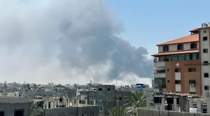 الصحة العالمية: إسرائيل اقتحمت منشآتنا في دير البلح وسط غزة واحتجزت موظفين