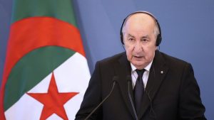 ردًا على قرار ماكرون بتعليق اتفاق التأشيرات.. الجزائر تعلن عزمها إنهاء العمل به