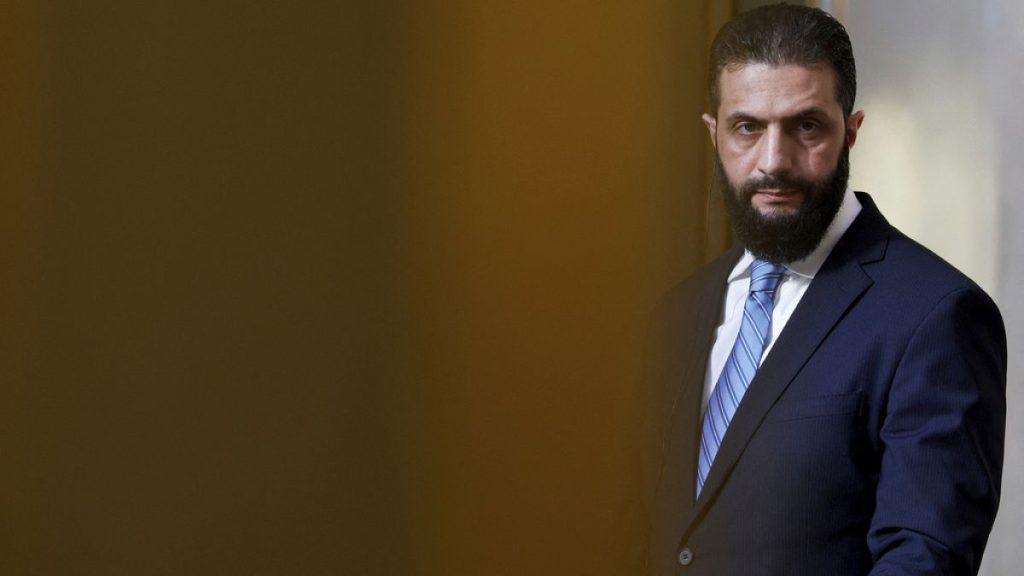 رسائل بين دمشق وتل أبيب.. المبعوث الأمريكي: الشرع شريك يمكن الوثوق به