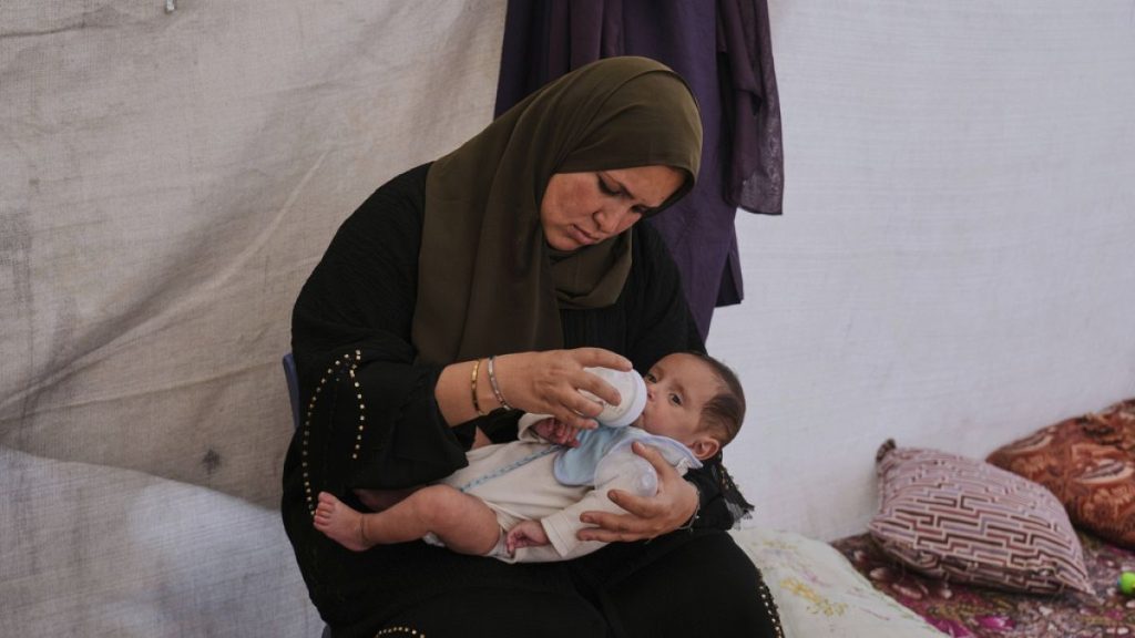 واشنطن تعلق منح تأشيرات السفر للجرحى من أهل غزة بعد منشورات لمؤثرة من اليمين المتطرف