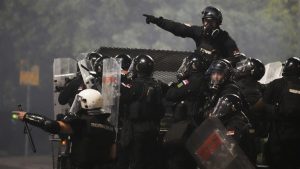 تصاعد الاحتجاجات المناهضة للحكومة في صربيا.. والسلطات تنفي استخدام القوة المفرطة
